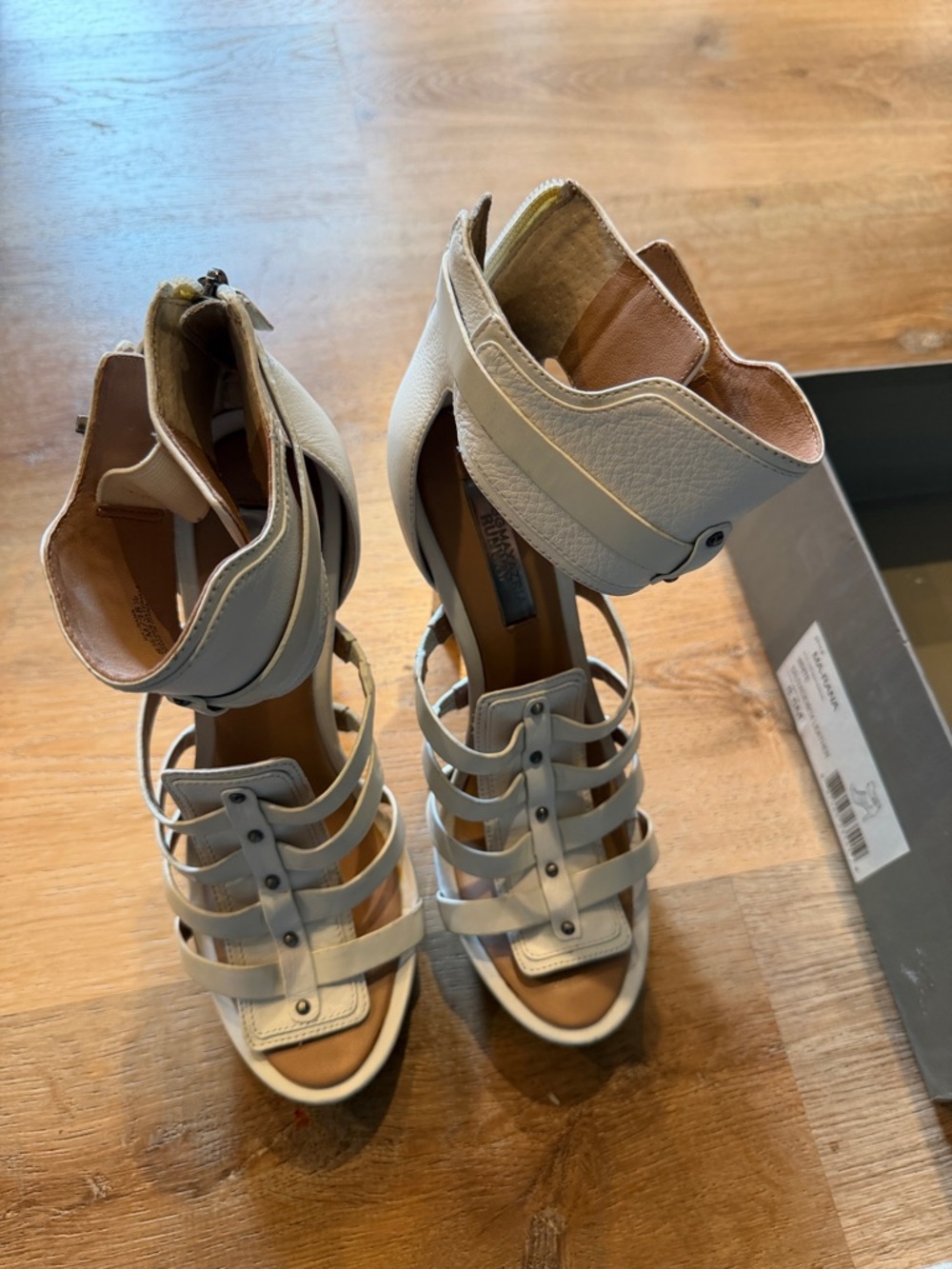 BCBG Ma-Rana leather white high heel